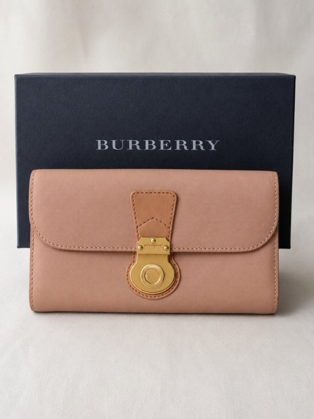 Burberry Halton Continental Wallet Pink Leather Gold Lock w/ Box